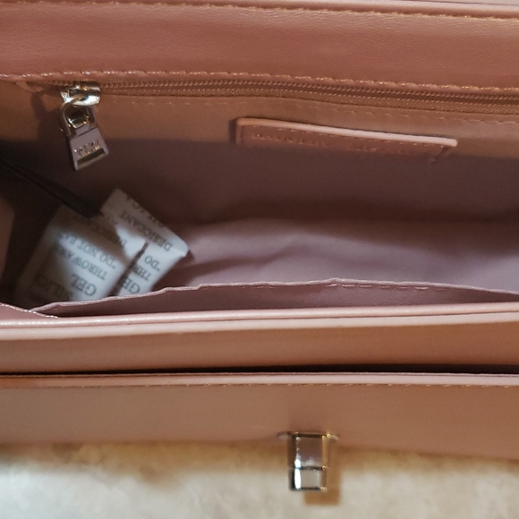 Badgley Mischka Crossbody Bag - Picture 11 of 12